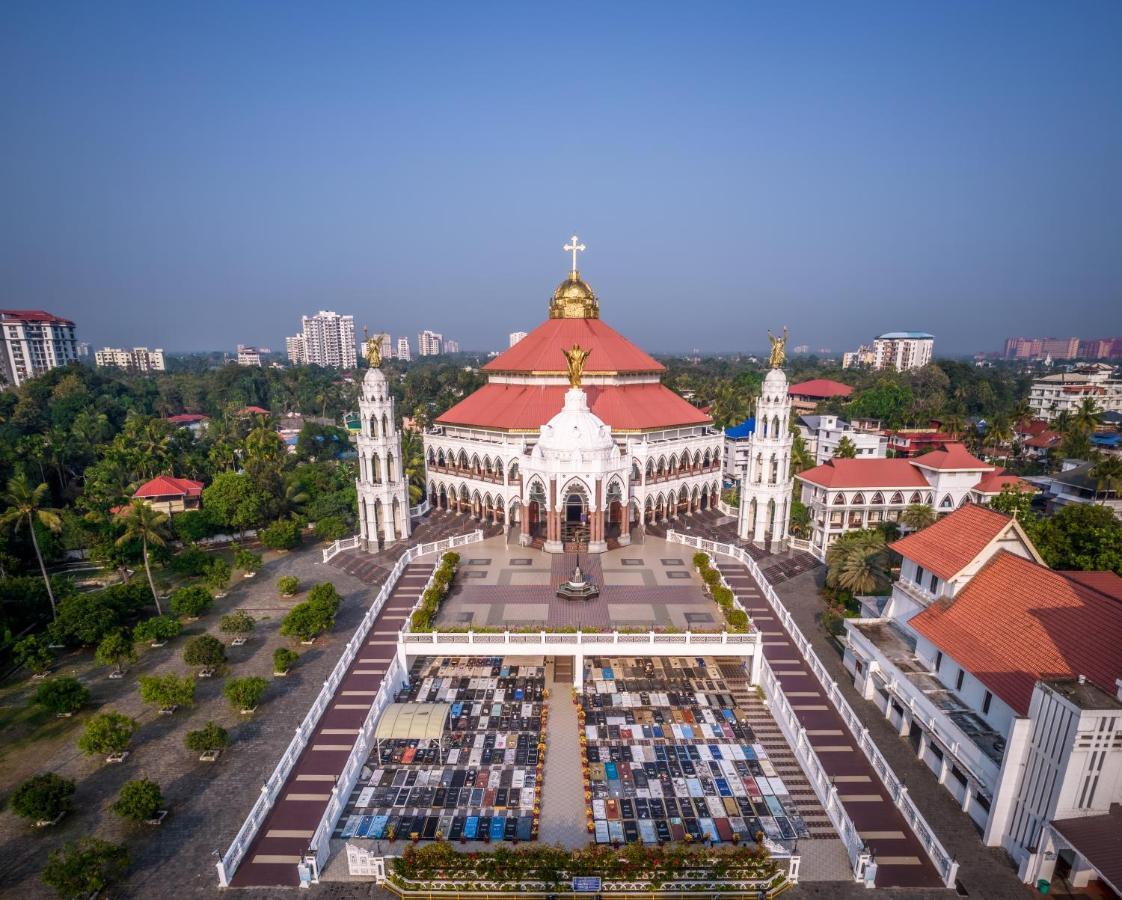 Amritara The Poovath Beachfront Heritage, Fort Kochi Bagian luar foto