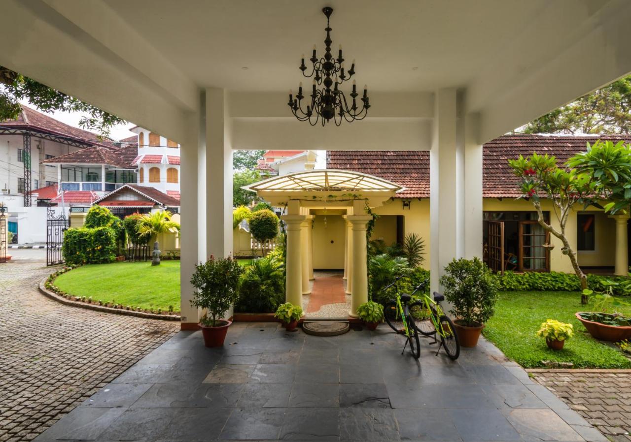 Amritara The Poovath Beachfront Heritage, Fort Kochi Bagian luar foto