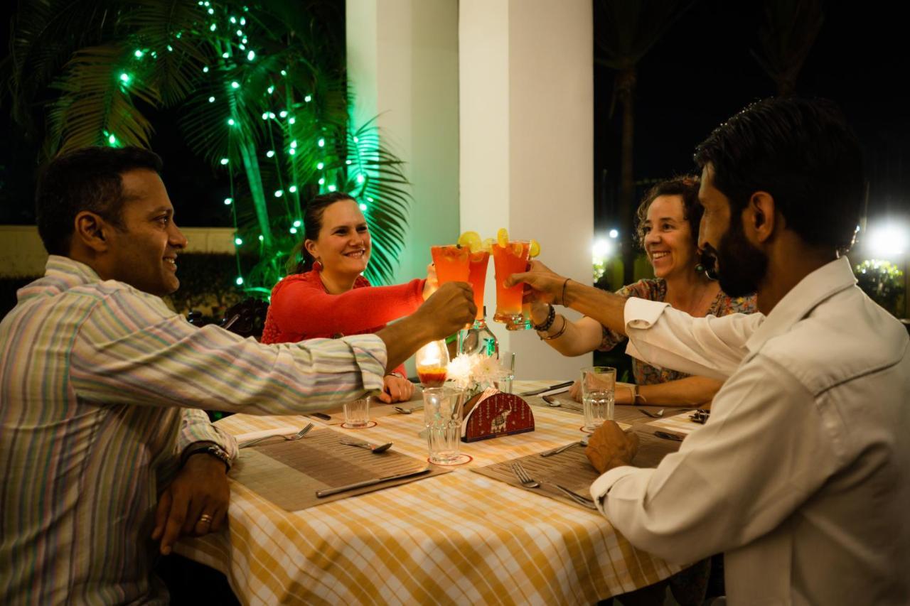 Amritara The Poovath Beachfront Heritage, Fort Kochi Bagian luar foto